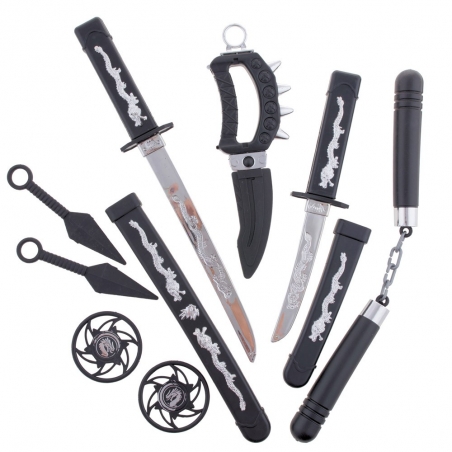 Set armes ninja avec kunaï, shuriken et katana